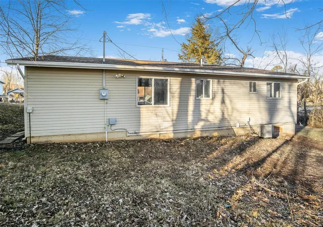 Photo 3 of Single Family Residence at 115 East Marvin, Fredericktown, MO 63645 | MLS# MIS25007188 |  | Sold on 2025-04-04