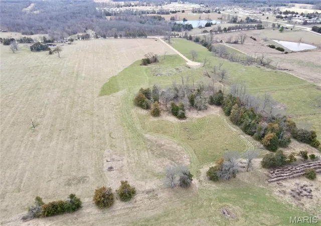 Photo 1 of House for sale at 2 Redwood Trail, Monroe City, MO 63456 | MLS# MIS25007777 | Listing updated on 2025-12-02