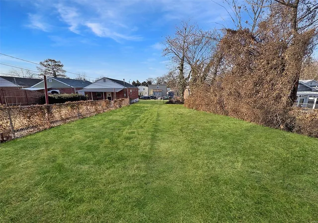 Photo 2 of Single Family Residence at 3967 Eichelberger St, Saint Louis, MO 63116 | MLS# MIS25007812 | | Sold on 2025-05-23