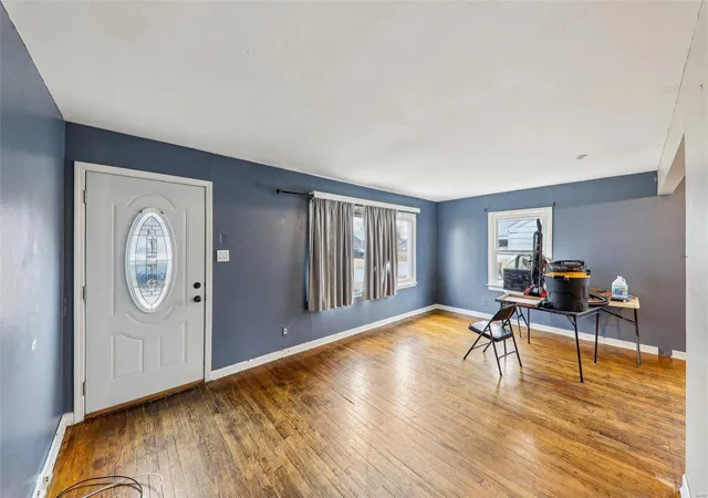 Photo 5 of Single Family Residence at 10812 Saint Francis Ln, Saint Ann, MO 63074 | MLS# MIS25007970 | | Sold on 2025-04-16