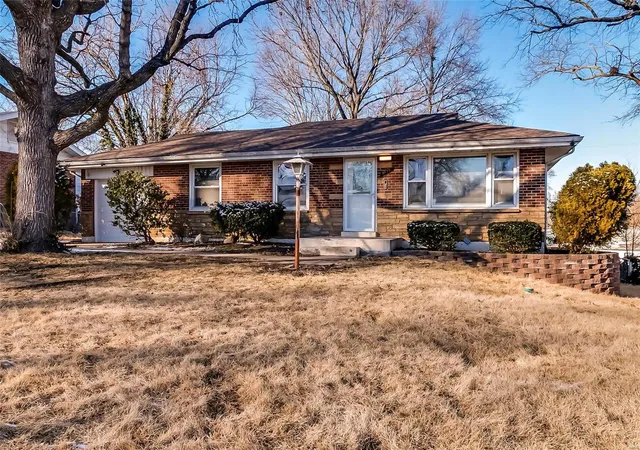 Photo 1 of Single Family Residence at 1239 Ensley Dr, Saint Louis, MO 63137 | MLS# MIS25008239 | | Sold on 2025-05-13