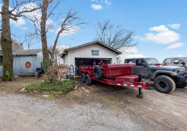Photo 3 of Single Family Residence at 17907 County Road 784, Bernie, MO 63822 | MLS# MIS25008328 |  | Sold on 2025-04-30