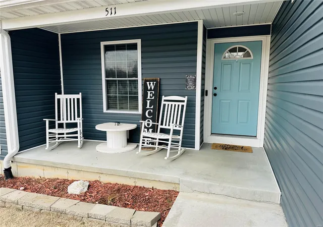 Photo 2 of Single Family Residence at 511 Mcnair St, New Haven, MO 63068 | MLS# MIS25008362 | | Sold on 2025-06-05