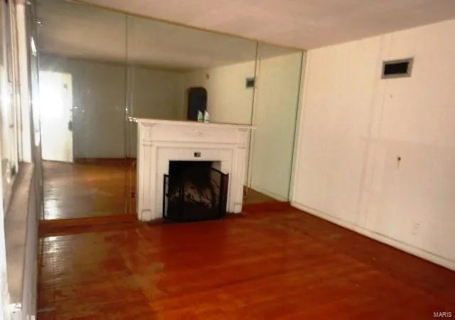 Photo 3 of Single Family Residence at 4600 Nelson Dr, Saint Louis, MO 63121 | MLS# MIS25008513 | | Sold on 2025-06-20