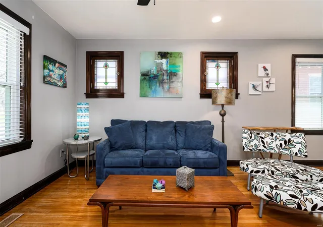 Photo 4 of Single Family Residence at 6444 Smiley Ave, Saint Louis, MO 63139 | MLS# MIS25008527 | | Sold on 2025-04-24