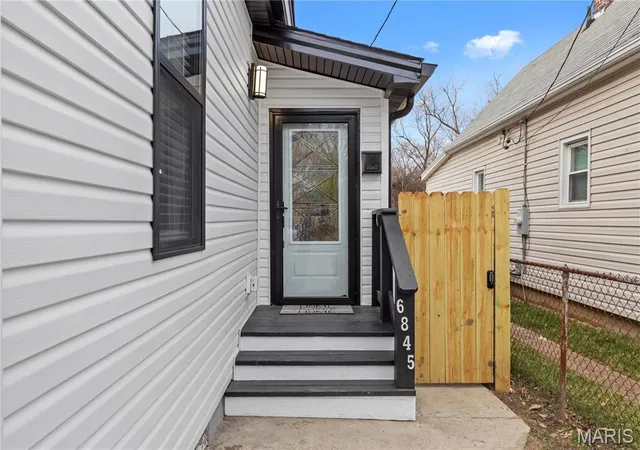 Photo 2 of Single Family Residence at 6845 Magnolia Ave, Saint Louis, MO 63143 | MLS# MIS25008782 | | Sold on 2025-05-23