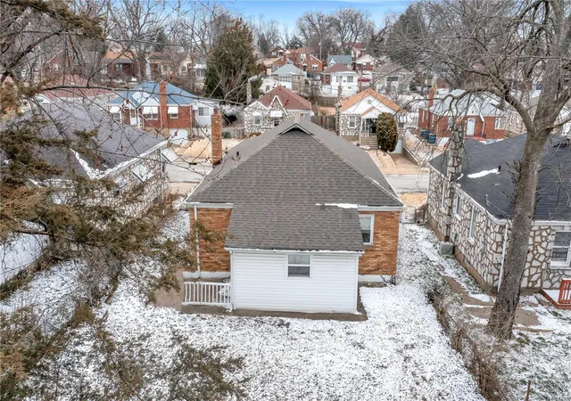 Photo 4 of Single Family Residence at 7024 Claremore Avenue, Saint Louis, MO 63121 | MLS# MIS25009080 | | Sold on 2025-04-07