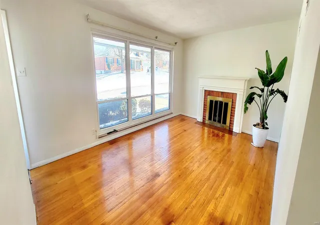 Photo 3 of Single Family Residence at 7811 Colleen Ave, Saint Louis, MO 63123 | MLS# MIS25009376 |  | Sold on 2025-04-16