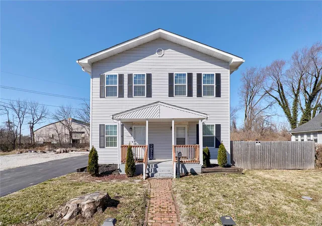 Multi Family at 9517 West Ave, Saint Louis, MO 63137 | MLS# MIS25009507 | | Sold on 2025-04-10