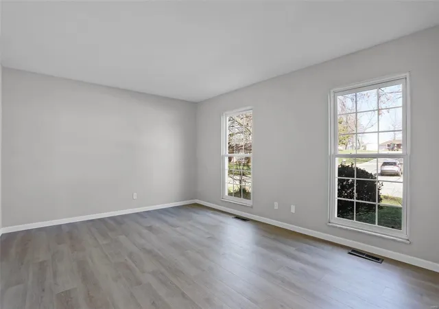 Photo 4 of Single Family Residence at 13016 Montmartre Dr, Saint Louis, MO 63141 | MLS# MIS25009707 | | Sold on 2025-05-13