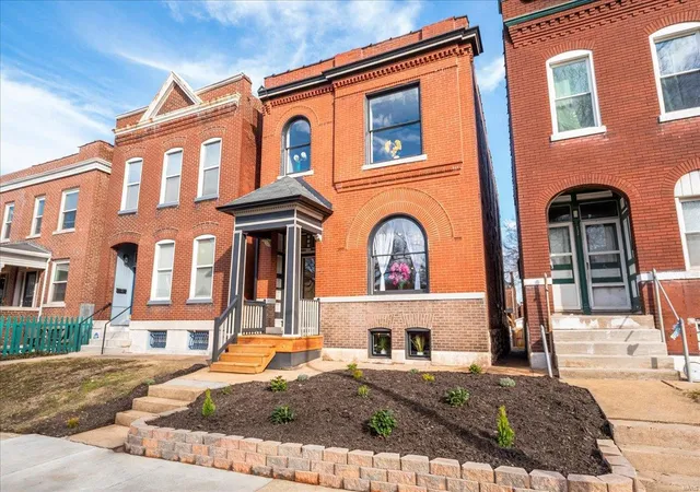 Photo 2 of Single Family Residence at 2328 Louisiana Ave, Saint Louis, MO 63104 | MLS# MIS25009738 |  | Sold on 2025-04-23