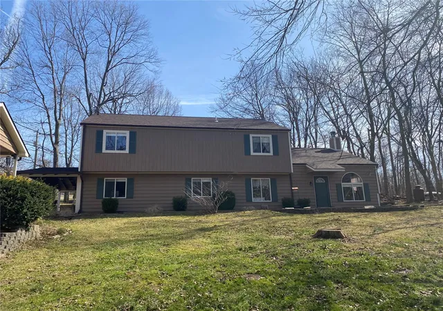Photo 1 of Single Family Residence at 53035 Norwoods Pl, Hannibal, MO 63401 | MLS# MIS25009778 |  | Sold on 2025-07-02