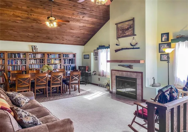 Photo 3 of Single Family Residence at 53035 Norwoods Pl, Hannibal, MO 63401 | MLS# MIS25009778 |  | Sold on 2025-07-02