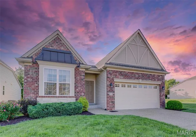Villa at 1525 Woodside Hills Dr, Saint Peters, MO 63376 | MLS# MIS25009869 | | Sold on 2025-10-16