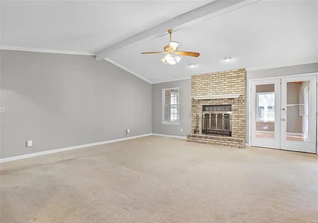 Photo 4 of Single Family Residence at 2913 Hameln Dr, Saint Charles, MO 63301 | MLS# MIS25009908 | | Sold on 2025-04-23