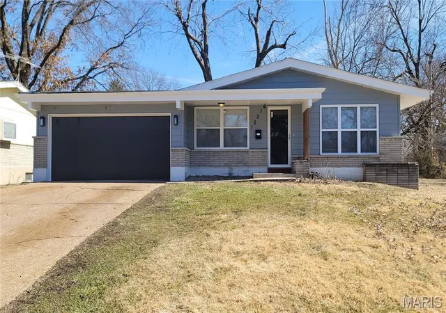 Single Family Residence at 10216 Pannell Dr, Saint Louis, MO 63136 | MLS# MIS25010112 | | Sold on 2025-12-08