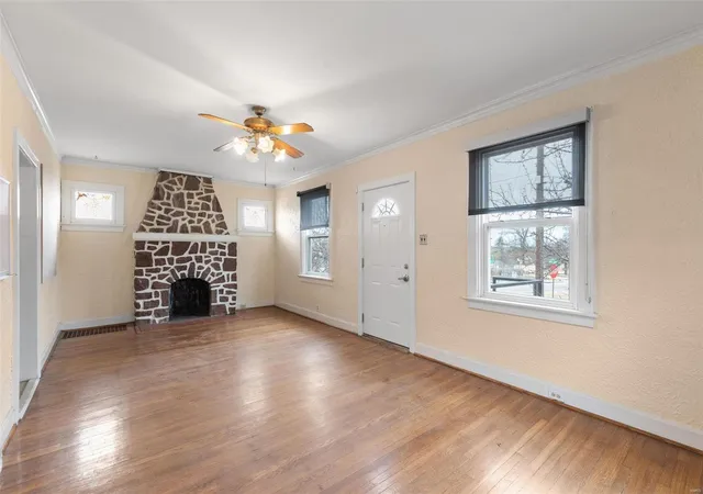 Photo 2 of Single Family Residence at 2556 Oakland Ave, Saint Louis, MO 63143 | MLS# MIS25010190 |  | Sold on 2025-03-27
