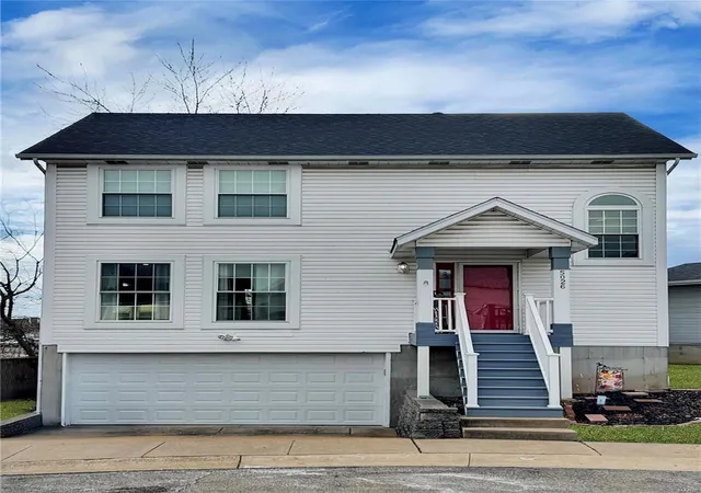 Photo 4 of Single Family Residence at 5026 Cuggiono Pl, Saint Louis, MO 63110 | MLS# MIS25010285 | | Sold on 2025-05-09
