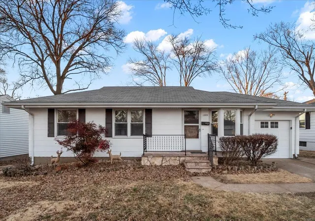 Single Family Residence at 1525 Ballard Dr, Saint Louis, MO 63137 | MLS# MIS25010464 | | Sold on 2025-04-16