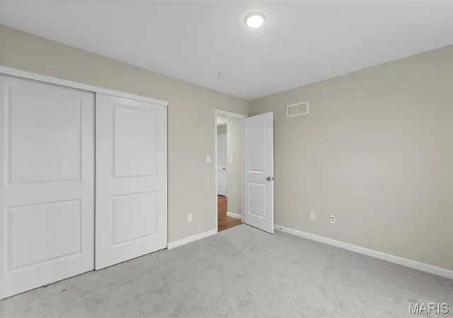 Photo 4 of Single Family Residence at 18409 Boone Ridge Manor Dr, Truesdale, MO 63380 | MLS# MIS25011750 | | Sold on 2025-12-30