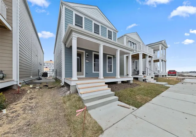 Photo 2 of Single Family Residence at 4104 Marais Temps Claire Dr, Saint Charles, MO 63301 | MLS# MIS25011752 | | Sold on 2025-04-11