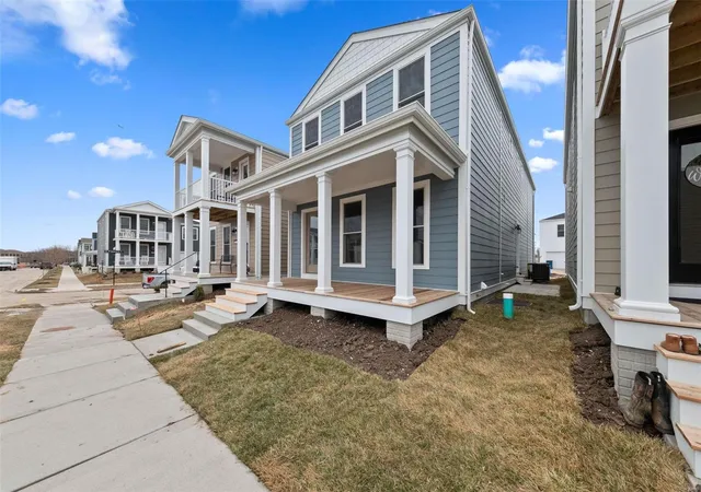 Photo 3 of Single Family Residence at 4104 Marais Temps Claire Dr, Saint Charles, MO 63301 | MLS# MIS25011752 | | Sold on 2025-04-11