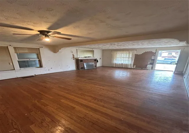 Photo 4 of Single Family Residence at 1612 Bradford Ave, Saint Louis, MO 63133 | MLS# MIS25011794 | | Sold on 2025-03-25