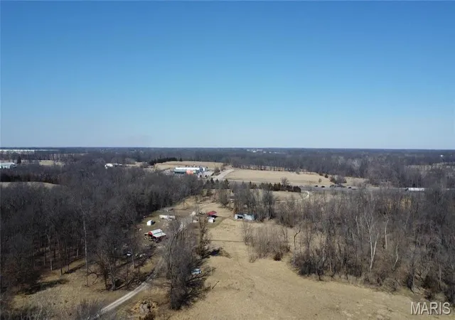 Photo 1 of House for sale at 9830 Interstate 70 Dr Se, Columbia, MO 65201 | MLS# MIS25011945 | Listing updated on 2026-01-01