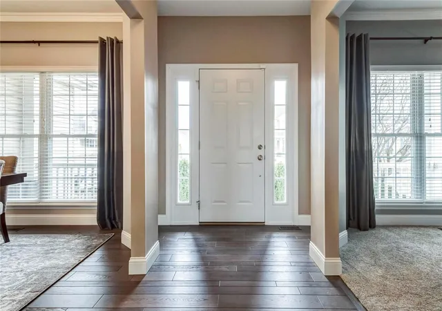 Photo 3 of Single Family Residence at 42 Savannah Hill Dr, Saint Peters, MO 63376 | MLS# MIS25011953 | | Sold on 2025-04-23