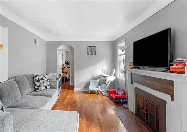 Photo 1 of Single Family Residence at 2408 Rockdale Ave, Saint Louis, MO 63121 | MLS# MIS25012062 | | Sold on 2025-04-30