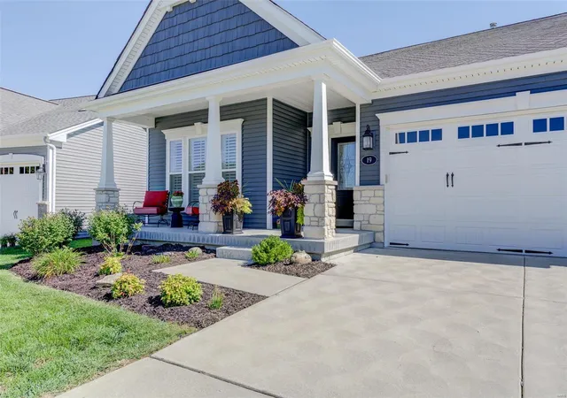 Photo 2 of Single Family Residence at 19 Greenleigh Ct, Saint Charles, MO 63303 | MLS# MIS25012088 | | Sold on 2025-04-18