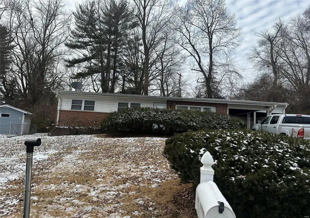 Single Family Residence at 1800 Glenbrae Ln, Saint Louis, MO 63136 | MLS# MIS25012220 | | Sold on 2025-04-04