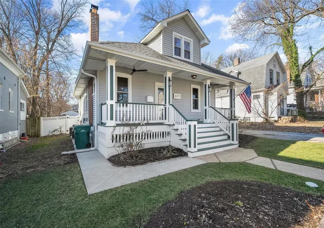 Photo 4 of Single Family Residence at 672 Atalanta Ave, Saint Louis, MO 63119 | MLS# MIS25012230 |  | Sold on 2025-04-29
