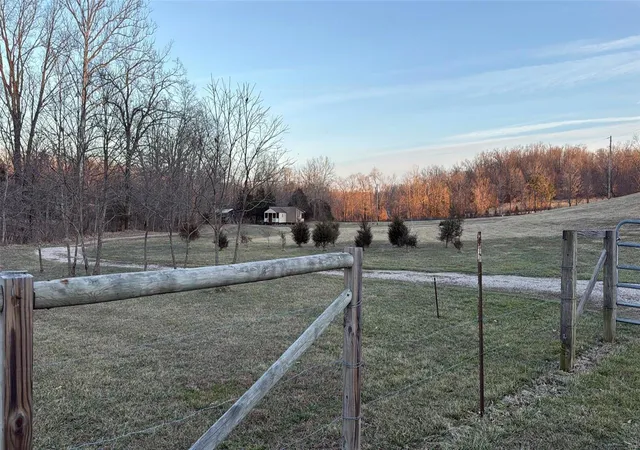 Photo 2 of Single Family Residence at 3033 Hwy J, Fredericktown, MO 63645 | MLS# MIS25012242 | | Sold on 2025-04-22