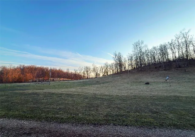 Photo 4 of Single Family Residence at 3033 Hwy J, Fredericktown, MO 63645 | MLS# MIS25012242 | | Sold on 2025-04-22