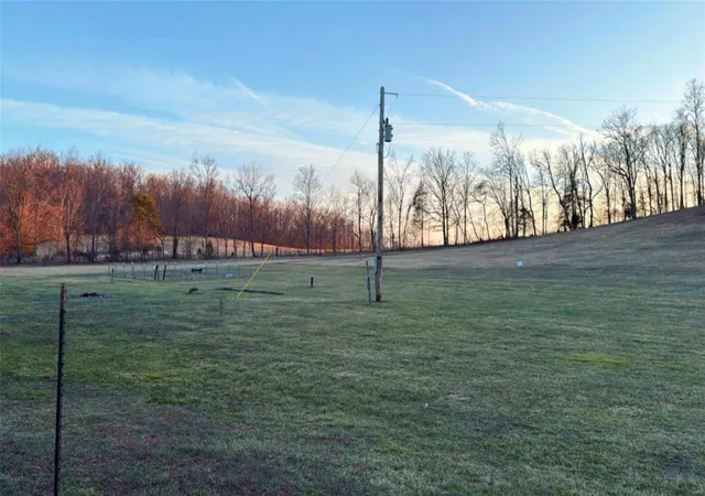 Photo 5 of Single Family Residence at 3033 Hwy J, Fredericktown, MO 63645 | MLS# MIS25012242 | | Sold on 2025-04-22