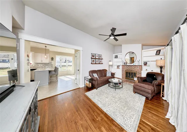 Photo 3 of Single Family Residence at 34 Terrie Ln, Saint Charles, MO 63301 | MLS# MIS25012312 |  | Sold on 2025-05-20