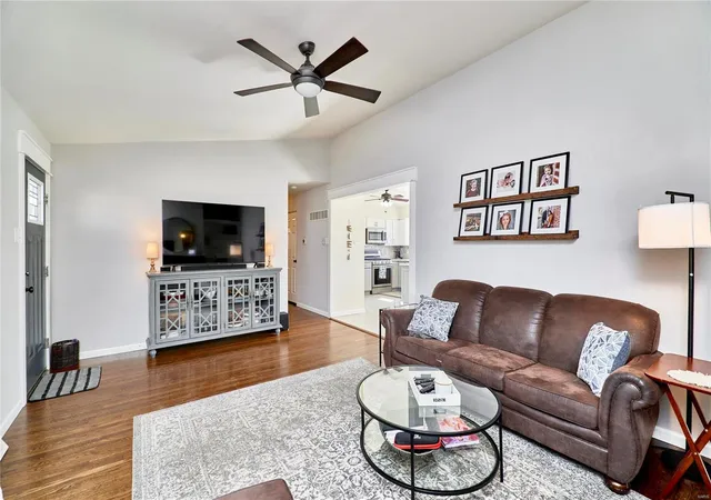 Photo 4 of Single Family Residence at 34 Terrie Ln, Saint Charles, MO 63301 | MLS# MIS25012312 |  | Sold on 2025-05-20