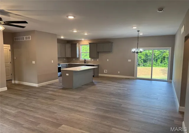 Photo 3 of Single Family Residence at 3989 Patton Rd, Moscow Mills, MO 63362 | MLS# MIS25012459 | | Sold on 2025-07-17