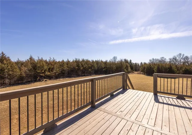Photo 3 of Single Family Residence at 14822 Cedar Cove Pl, New London, MO 63459 | MLS# MIS25012512 |  | Sold on 2025-07-11