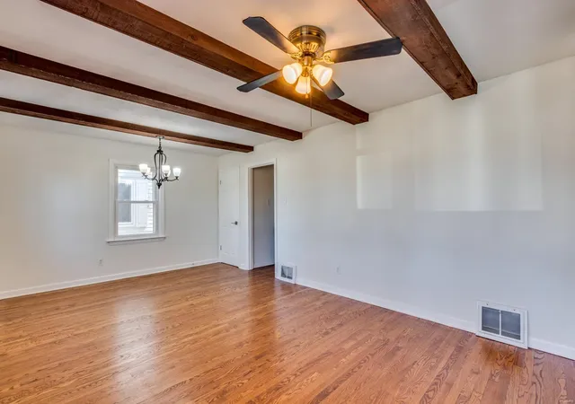 Photo 4 of Single Family Residence at 9230 Macon Ave, Saint Louis, MO 63134 | MLS# MIS25012530 | | Sold on 2025-05-28