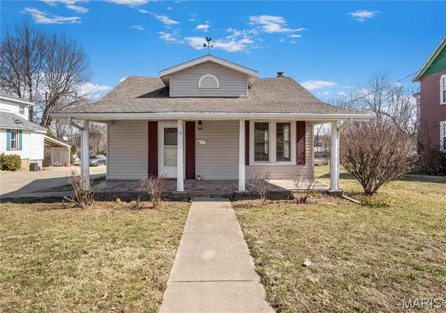Photo 1 of Single Family Residence at 717 S Main St, Fredericktown, MO 63645 | MLS# MIS25012583 | | Sold on 2025-07-31