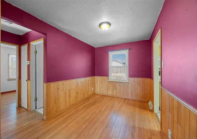 Photo 4 of Single Family Residence at 9325 Talbot Dr, Saint Louis, MO 63123 | MLS# MIS25012678 |  | Sold on 2025-03-27
