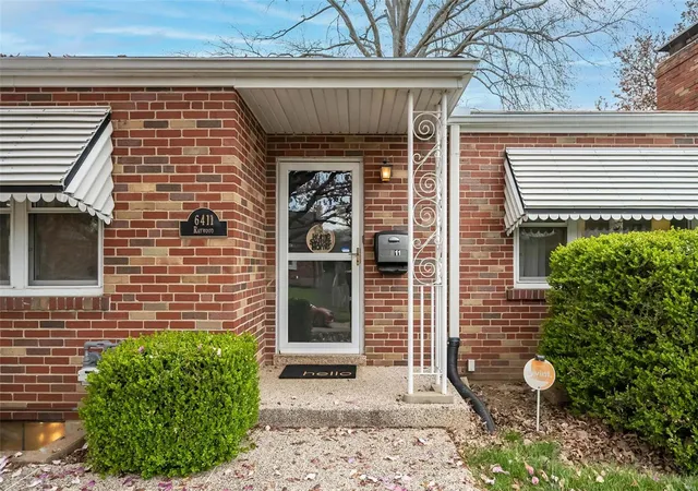 Photo 1 of Single Family Residence at 6411 Raywood Ave, Saint Louis, MO 63123 | MLS# MIS25012724 | | Sold on 2025-04-22