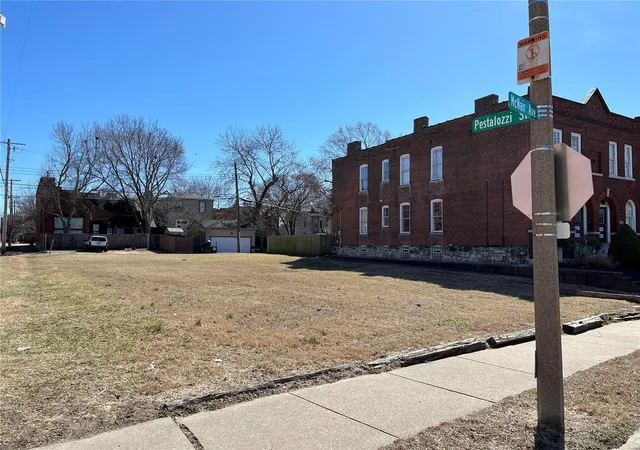 Photo 2 of Land at 2900 Mcnair Ave, Saint Louis, MO 63118 | MLS# MIS25012843 | | Sold on 2025-08-29
