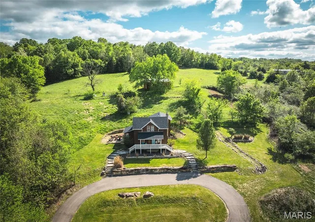 Photo 2 of Single Family Residence at 19530 County Road 3620, Saint James, MO 65559 | MLS# MIS25012867 |  | Sold on 2025-10-02