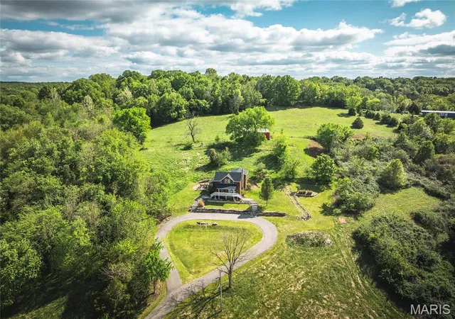 Photo 3 of Single Family Residence at 19530 County Road 3620, Saint James, MO 65559 | MLS# MIS25012867 |  | Sold on 2025-10-02