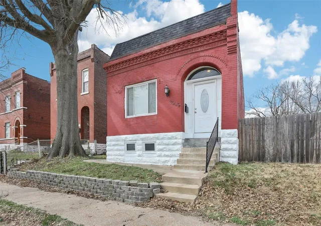 Photo 1 of Single Family Residence at 7019 Minnesota Ave, Saint Louis, MO 63111 | MLS# MIS25012917 | | Sold on 2025-05-20