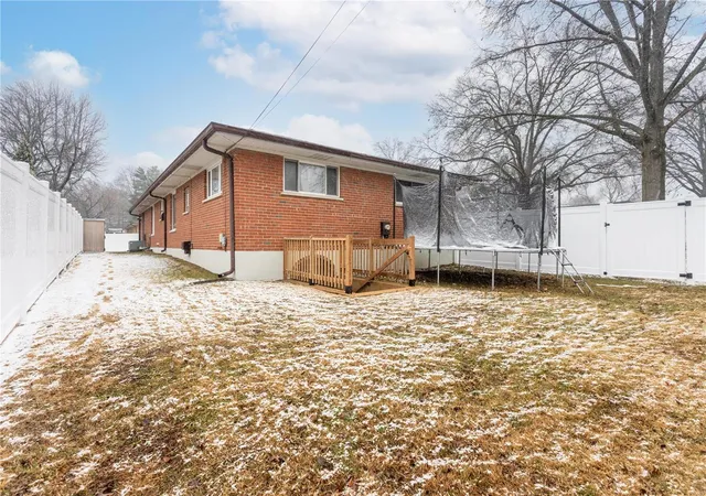 Photo 3 of Single Family Residence at 775 Paschal Dr, Saint Louis, MO 63125 | MLS# MIS25013016 |  | Sold on 2025-04-15