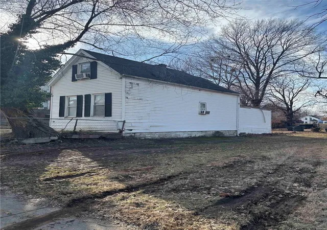 Single family home for sale at 2803 Semple Ave, Saint Louis, MO 63120 | MLS# MIS25013036 | Listing updated on 2025-07-03